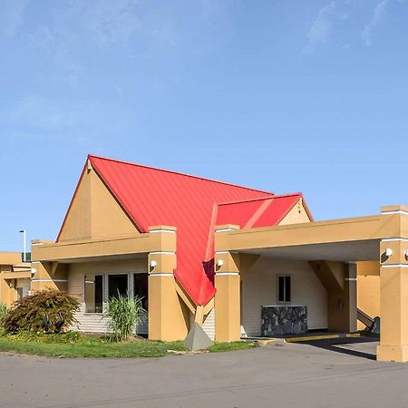 Econo Lodge Inn & Suites Binghamton Zewnętrze zdjęcie