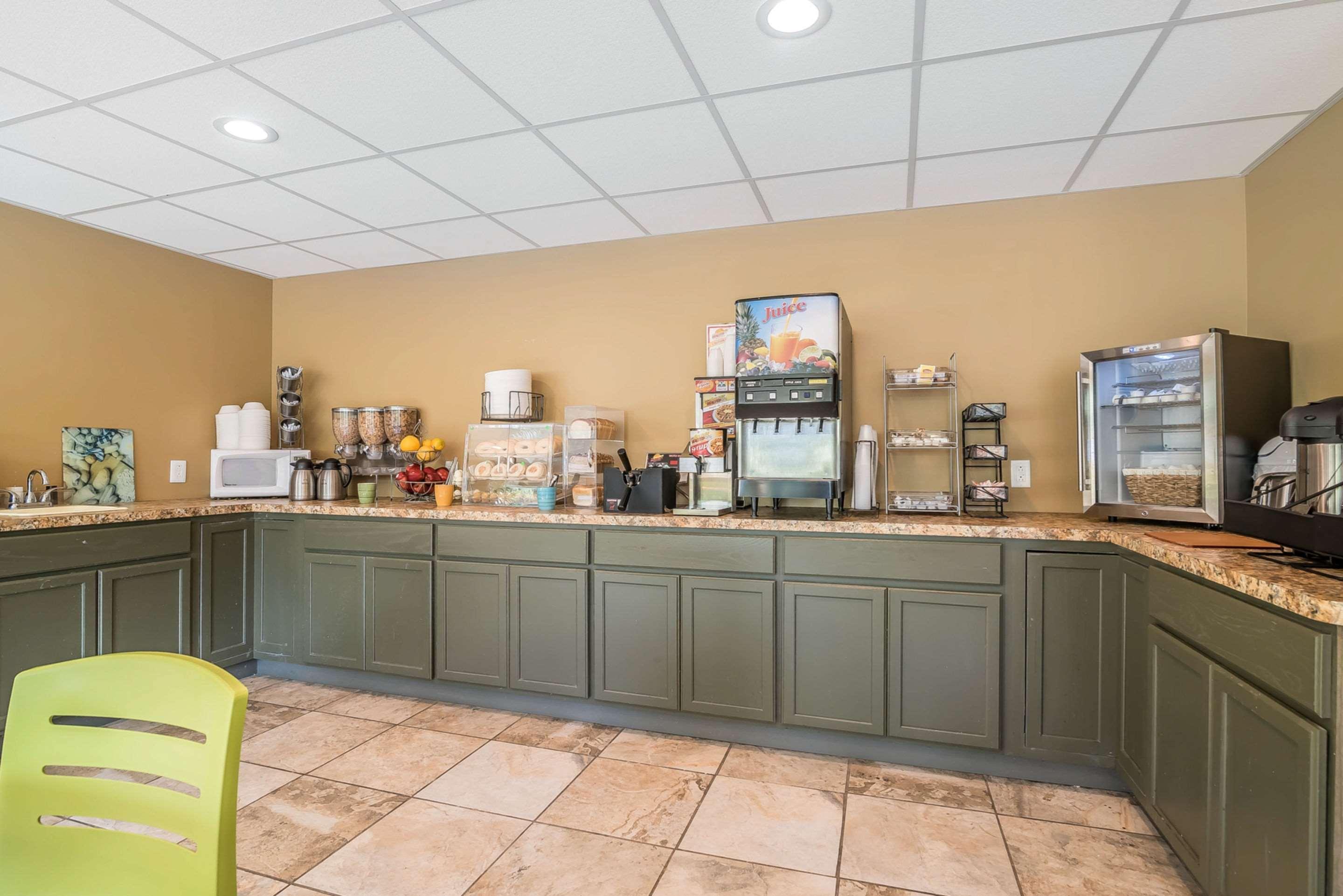 Econo Lodge Inn & Suites Binghamton Zewnętrze zdjęcie