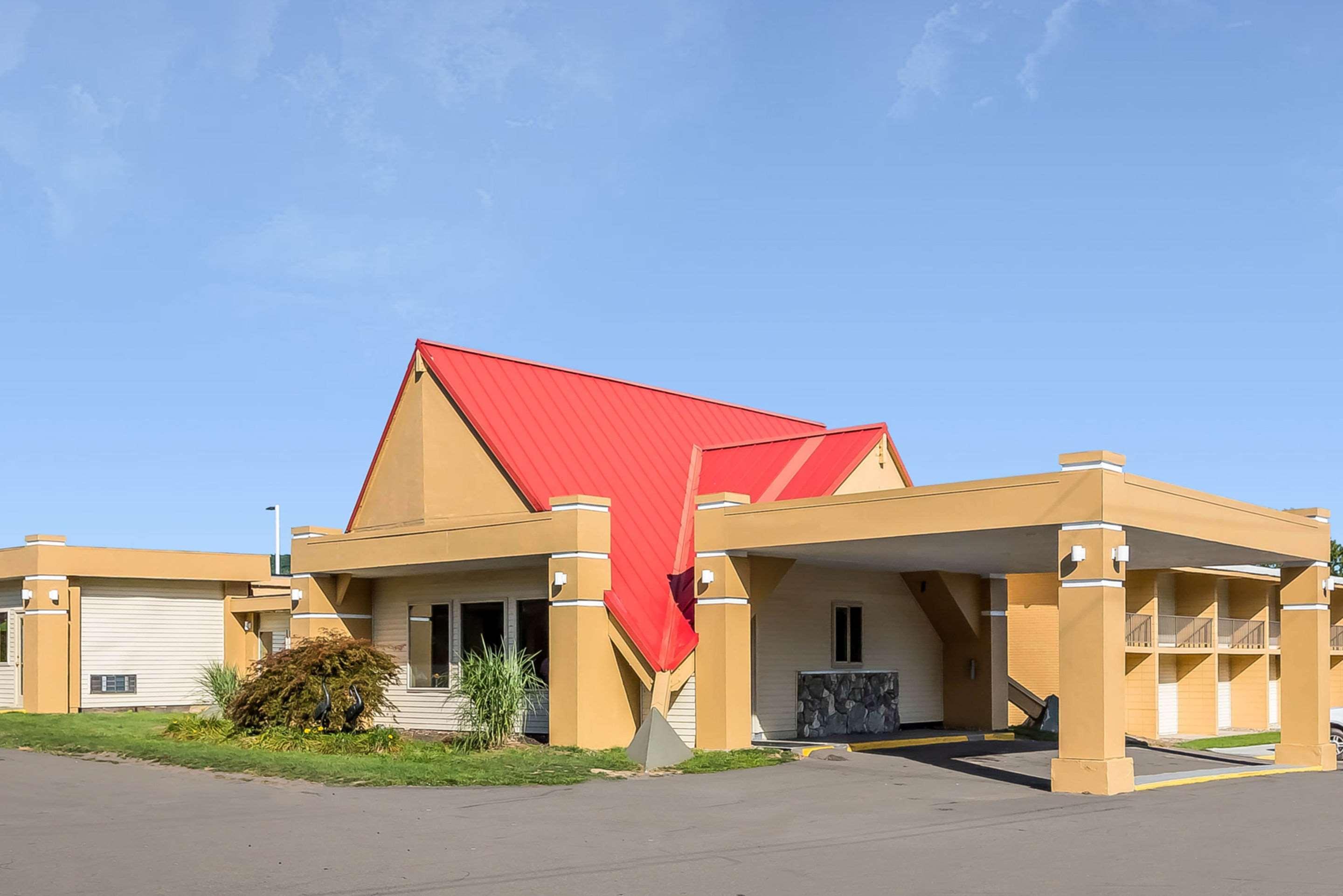 Econo Lodge Inn & Suites Binghamton Zewnętrze zdjęcie