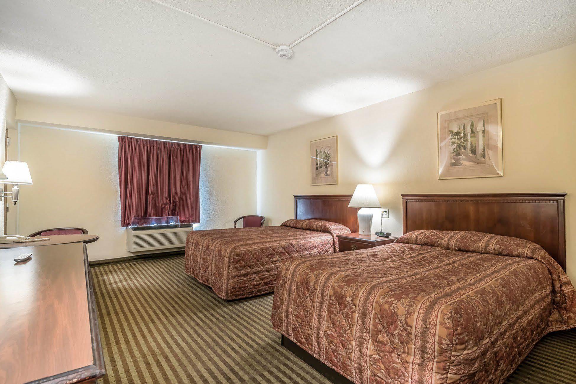 Econo Lodge Inn & Suites Binghamton Zewnętrze zdjęcie